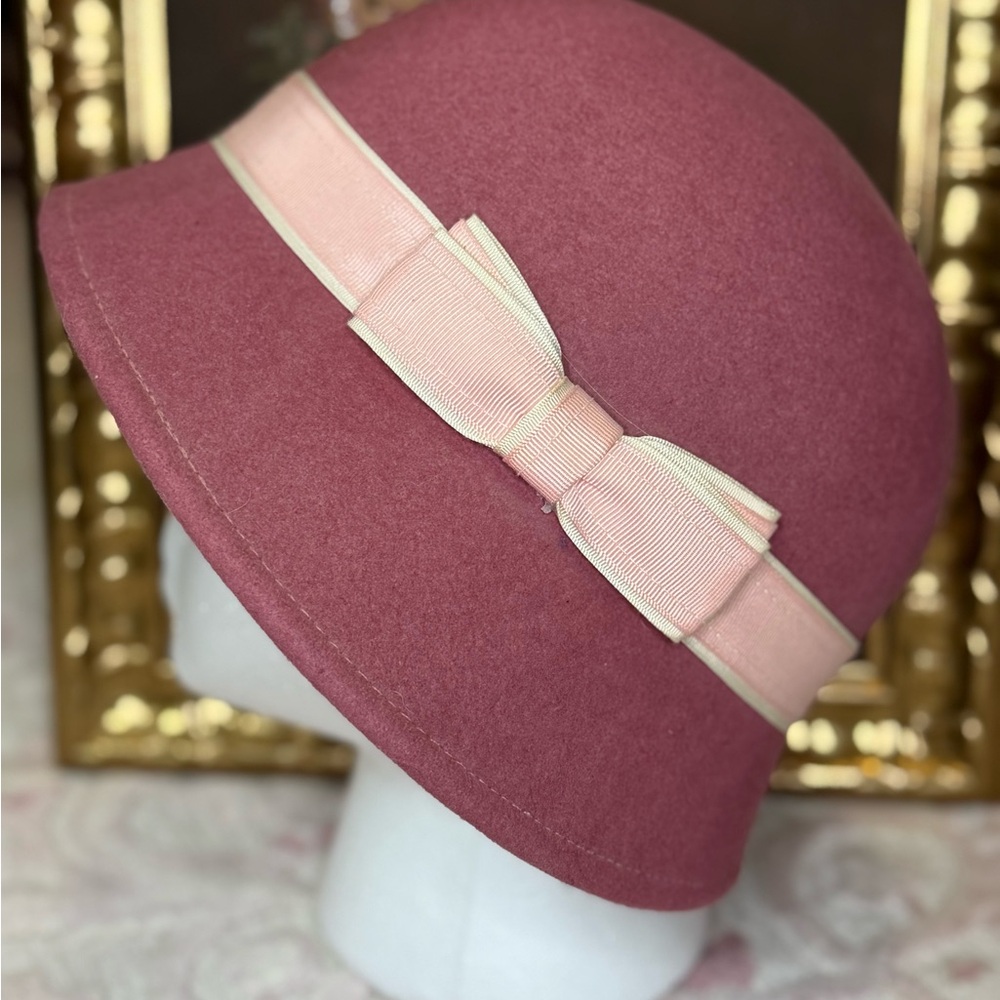 Elegant Pink Cloche Hat with Bow - Picture 2 of 6